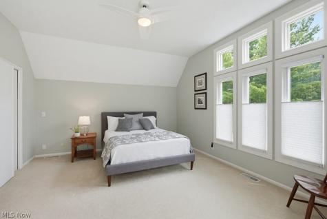 975 Meadowlark Circle Aurora OH 44202