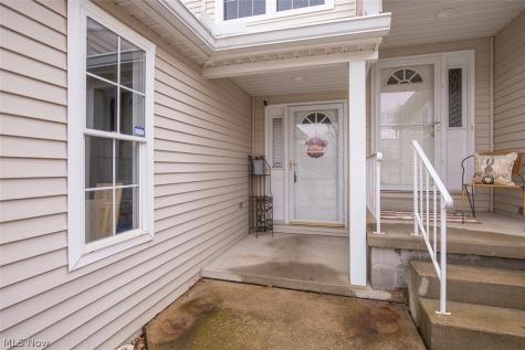 168 Steeple Chase Run Northfield OH 44067