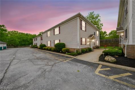 11541 Riverview Court Parma Heights OH 44130