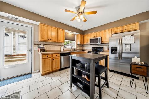11541 Riverview Court Parma Heights OH 44130