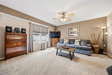 11541 Riverview Court Parma Heights OH 44130