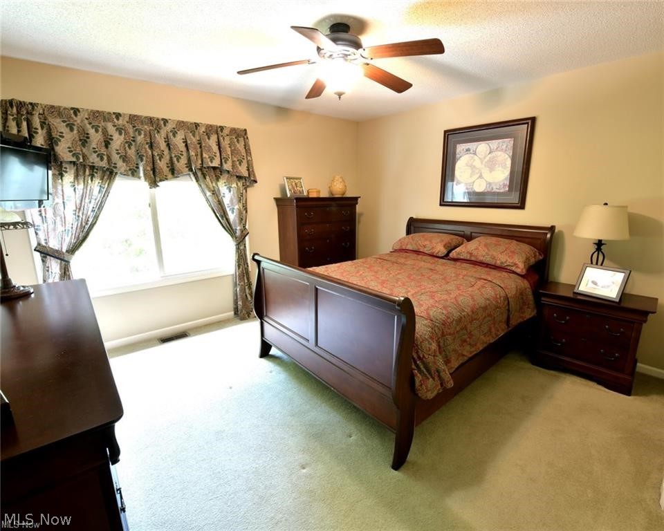 1104 Courtyard Square Zanesville OH 43701