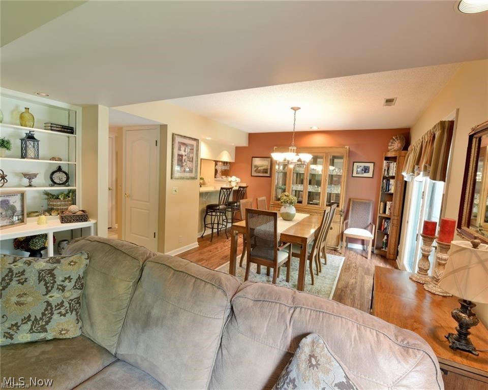 1104 Courtyard Square Zanesville OH 43701