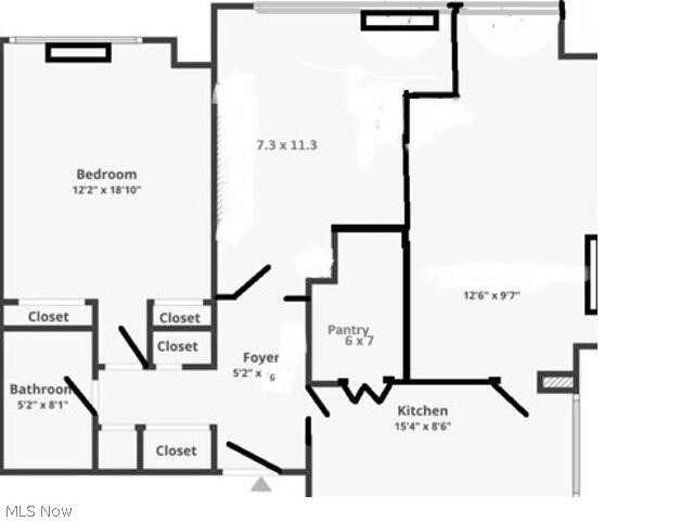 12520 Edgewater Drive Lakewood OH 44107