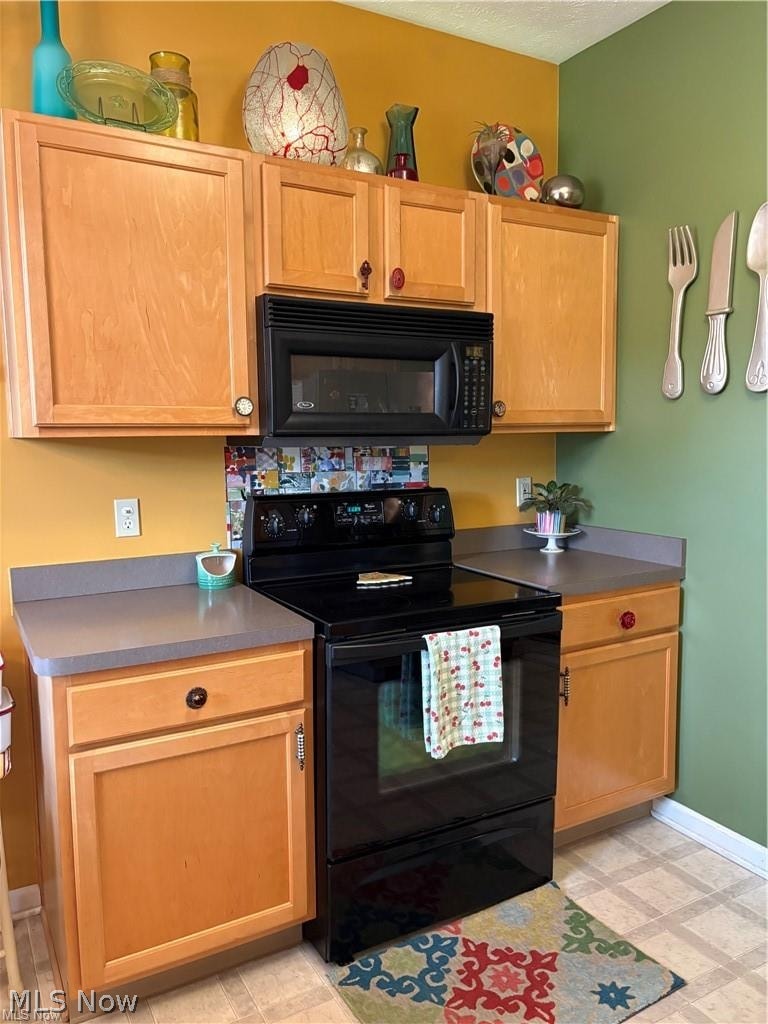 8825 Roberts Court Olmsted Falls OH 44138