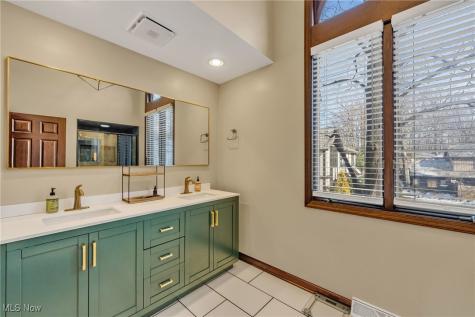 10 Hidden Valley Drive Rocky River OH 44116