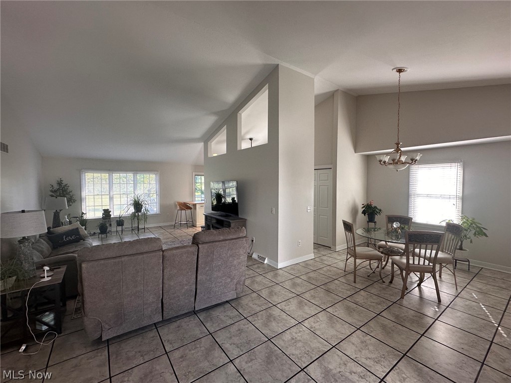 220 Cranberry Court Warren OH 44483