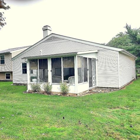 8882 Holly Lane Olmsted Falls OH 44138