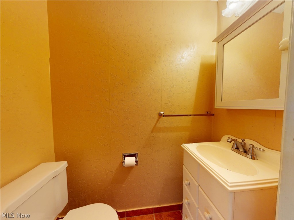173 Ault Street Wadsworth OH 44281
