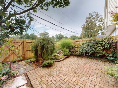 173 Ault Street Wadsworth OH 44281