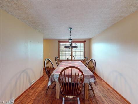 173 Ault Street Wadsworth OH 44281