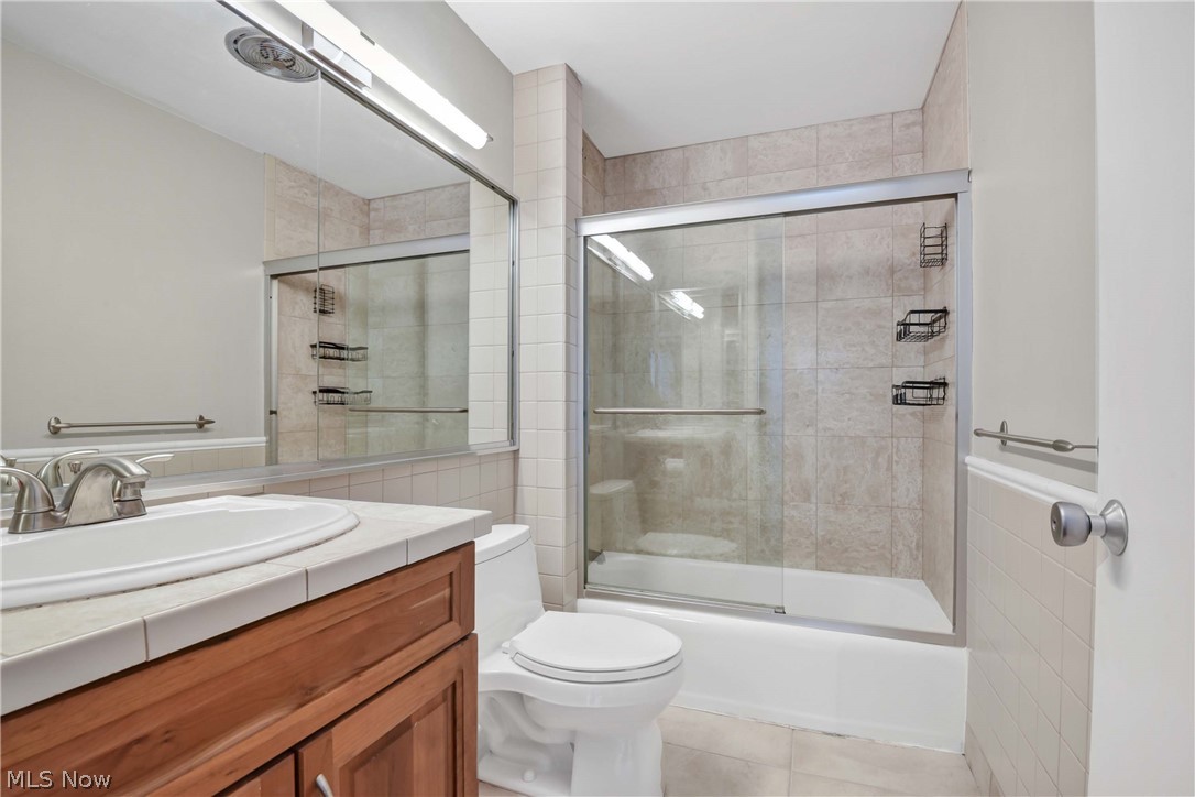 12700 Lake Avenue Lakewood OH 44107