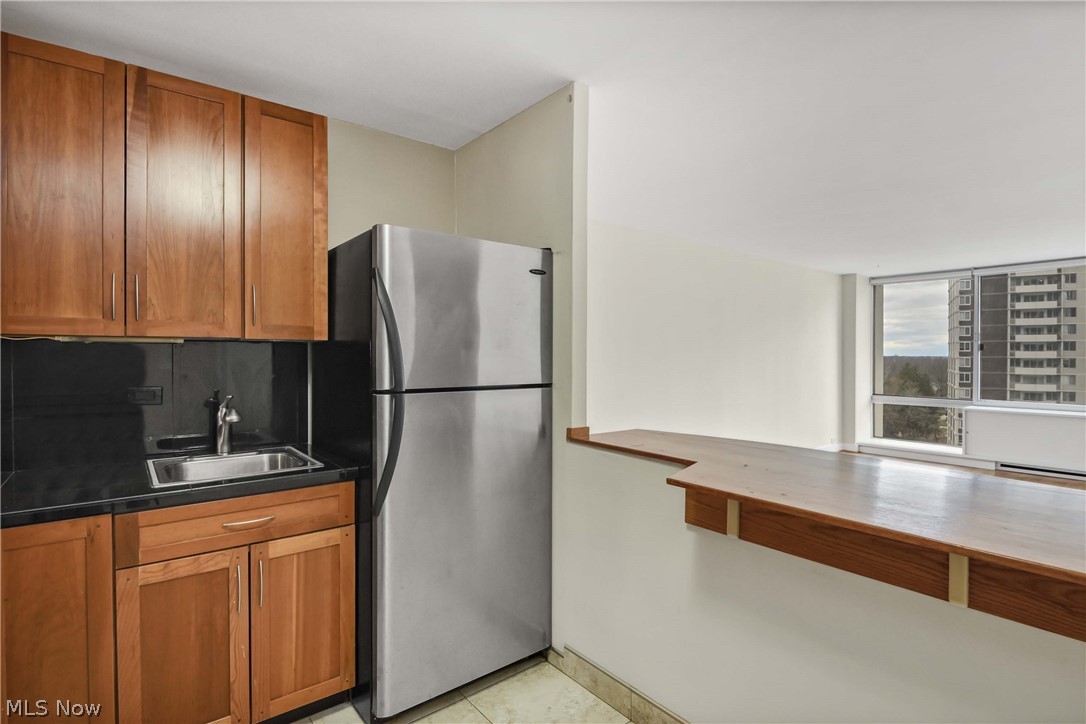 12700 Lake Avenue Lakewood OH 44107