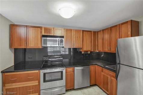 12700 Lake Avenue Lakewood OH 44107