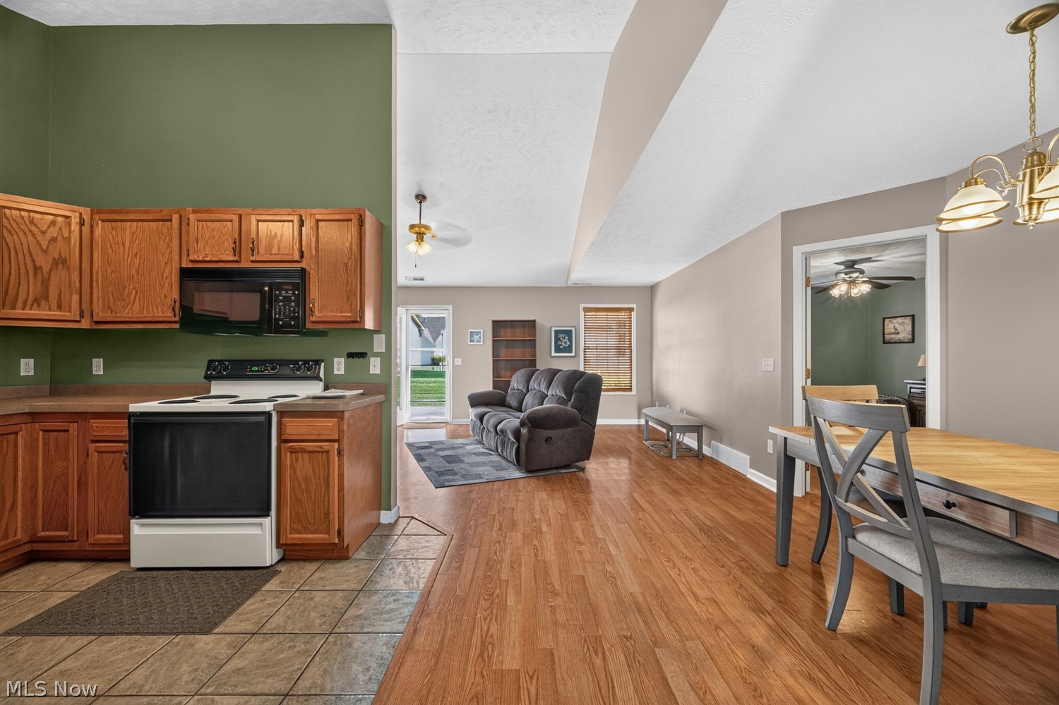 208 Harbor Ridge Lane Fairport Harbor OH 44077
