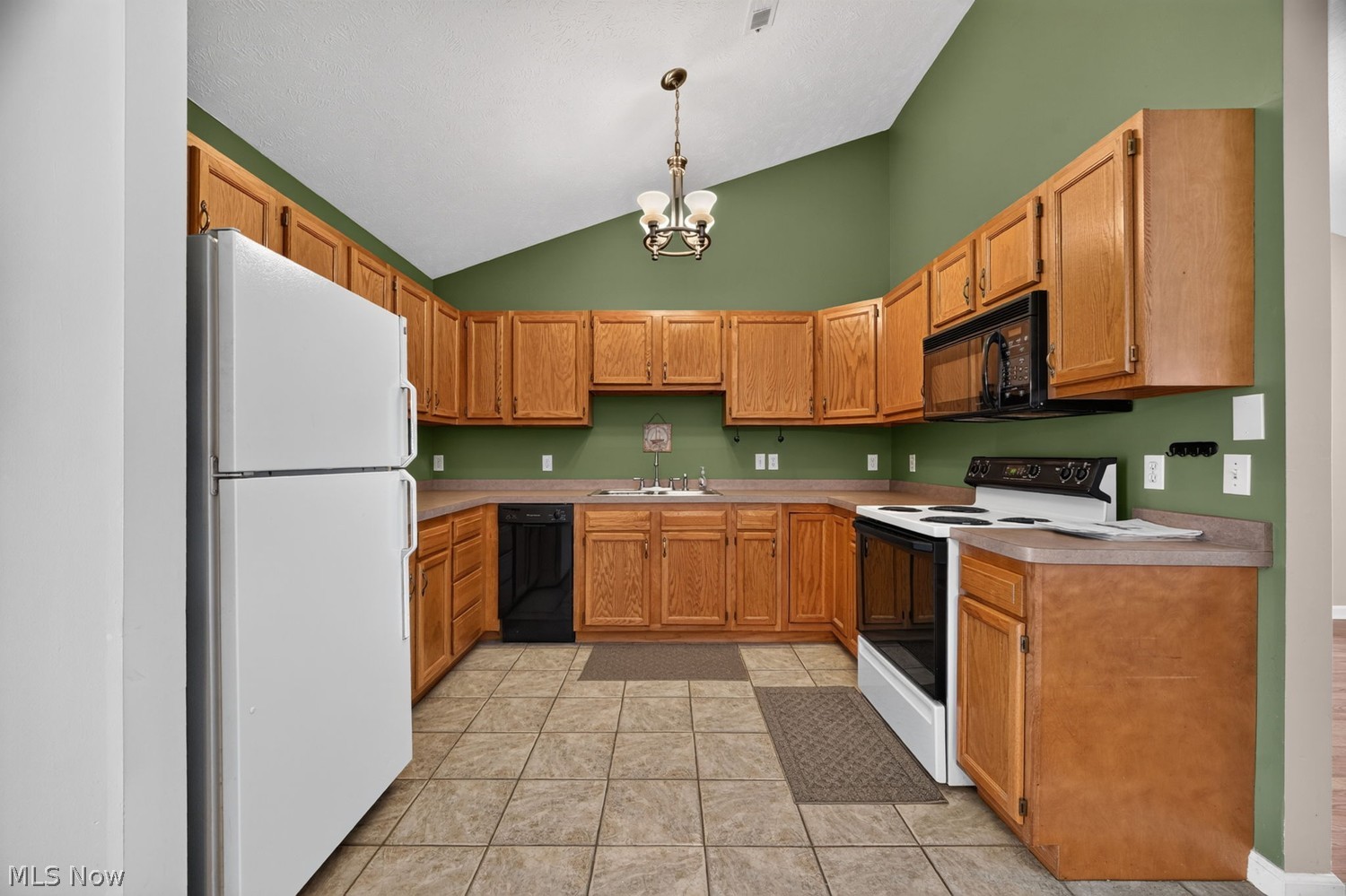 208 Harbor Ridge Lane Fairport Harbor OH 44077