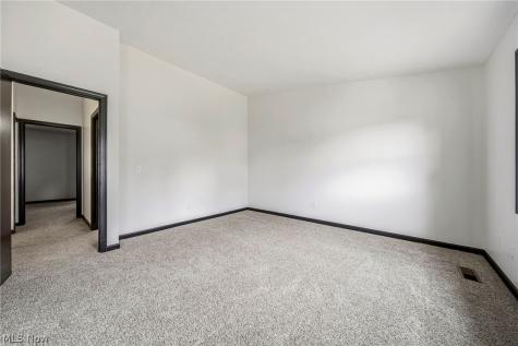 7029 Woodthrush Drive Painesville OH 44077