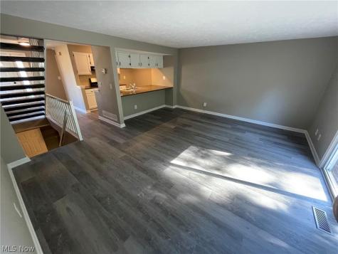 1202 Pinecrest Place Willoughby OH 44094
