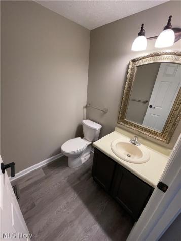 1202 Pinecrest Place Willoughby OH 44094
