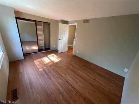 1202 Pinecrest Place Willoughby OH 44094
