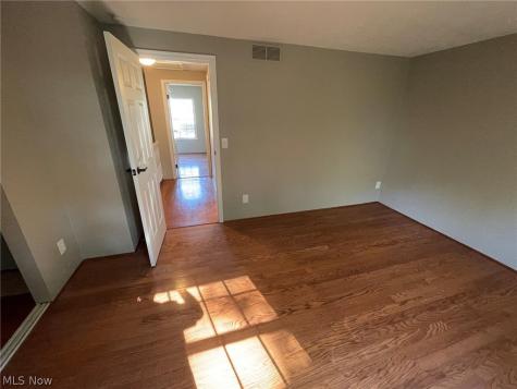 1202 Pinecrest Place Willoughby OH 44094