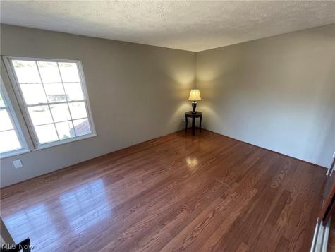1202 Pinecrest Place Willoughby OH 44094