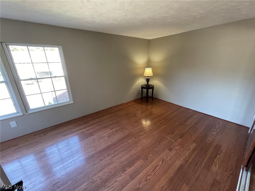 1202 Pinecrest Place Willoughby OH 44094