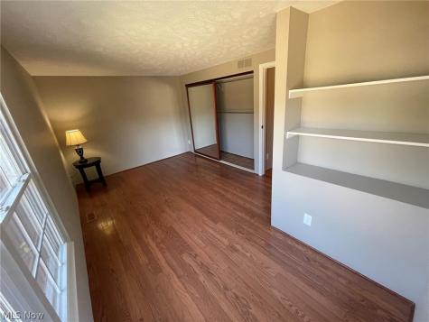1202 Pinecrest Place Willoughby OH 44094