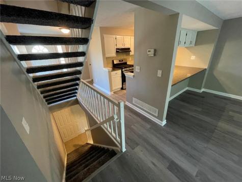 1202 Pinecrest Place Willoughby OH 44094