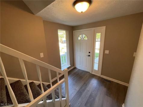 1202 Pinecrest Place Willoughby OH 44094