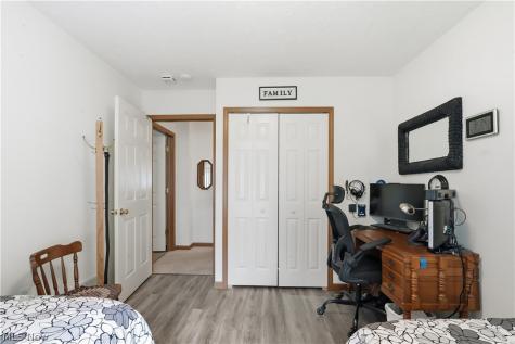 1238 Hunters Walk Ashland OH 44805