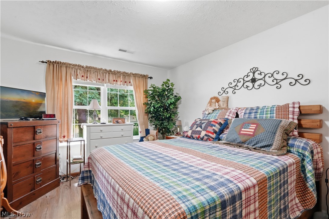 1238 Hunters Walk Ashland OH 44805