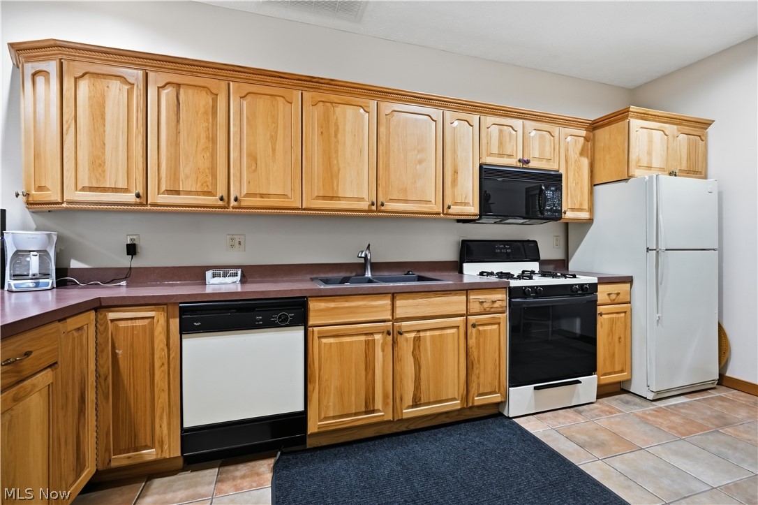 1238 Hunters Walk Ashland OH 44805