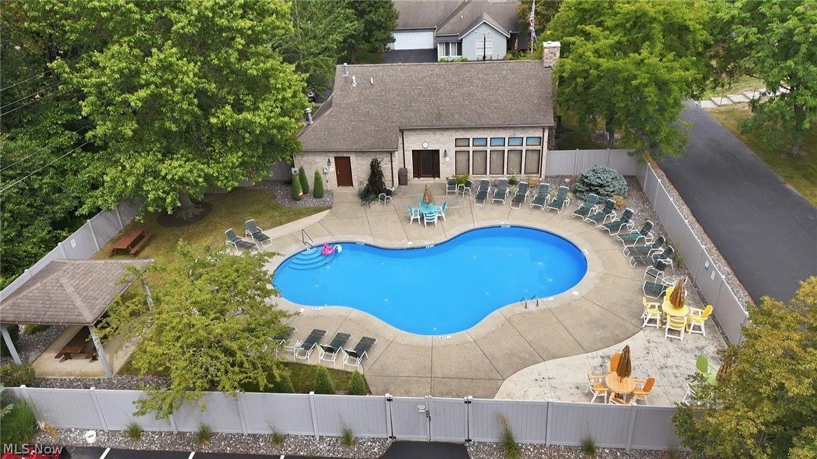 1238 Hunters Walk Ashland OH 44805