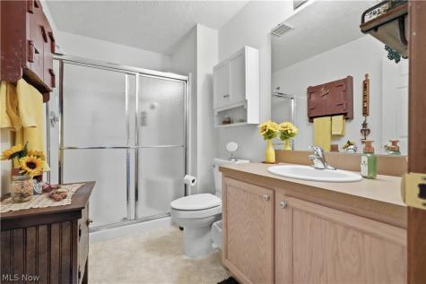 1238 Hunters Walk Ashland OH 44805