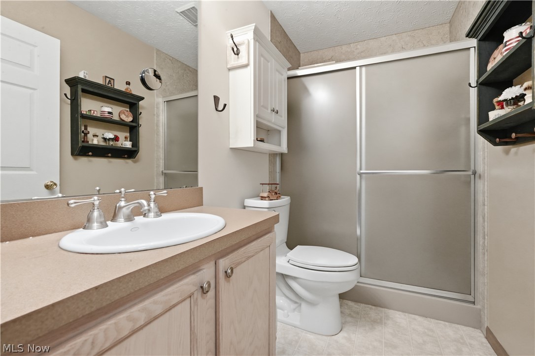 1238 Hunters Walk Ashland OH 44805