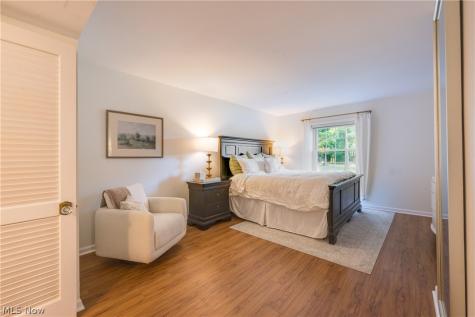 22701 Center Ridge Road Rocky River OH 44116