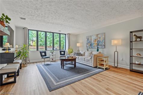 924 Memorial Parkway Akron OH 44303