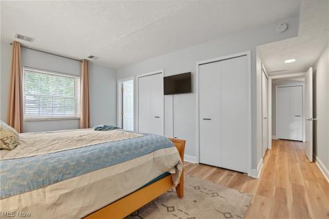 924 Memorial Parkway Akron OH 44303