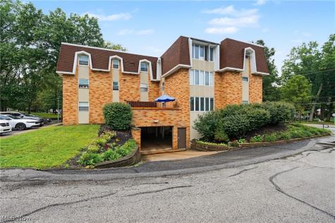 924 Memorial Parkway Akron OH 44303