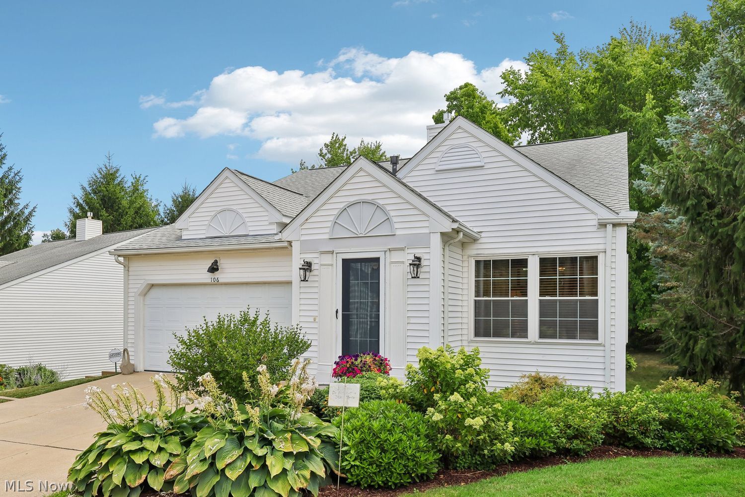 106 Kensington Court Aurora OH 44202