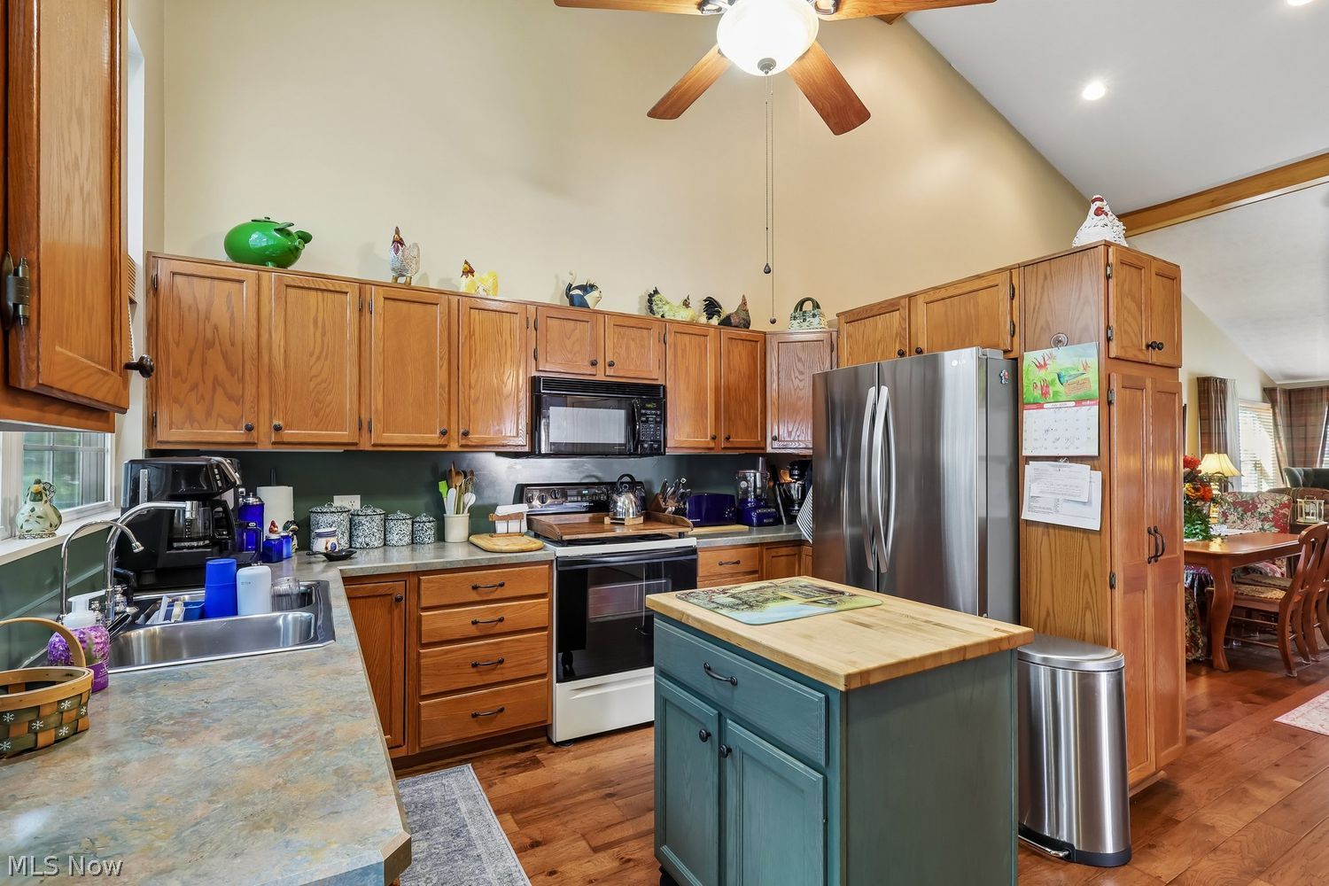 106 Kensington Court Aurora OH 44202