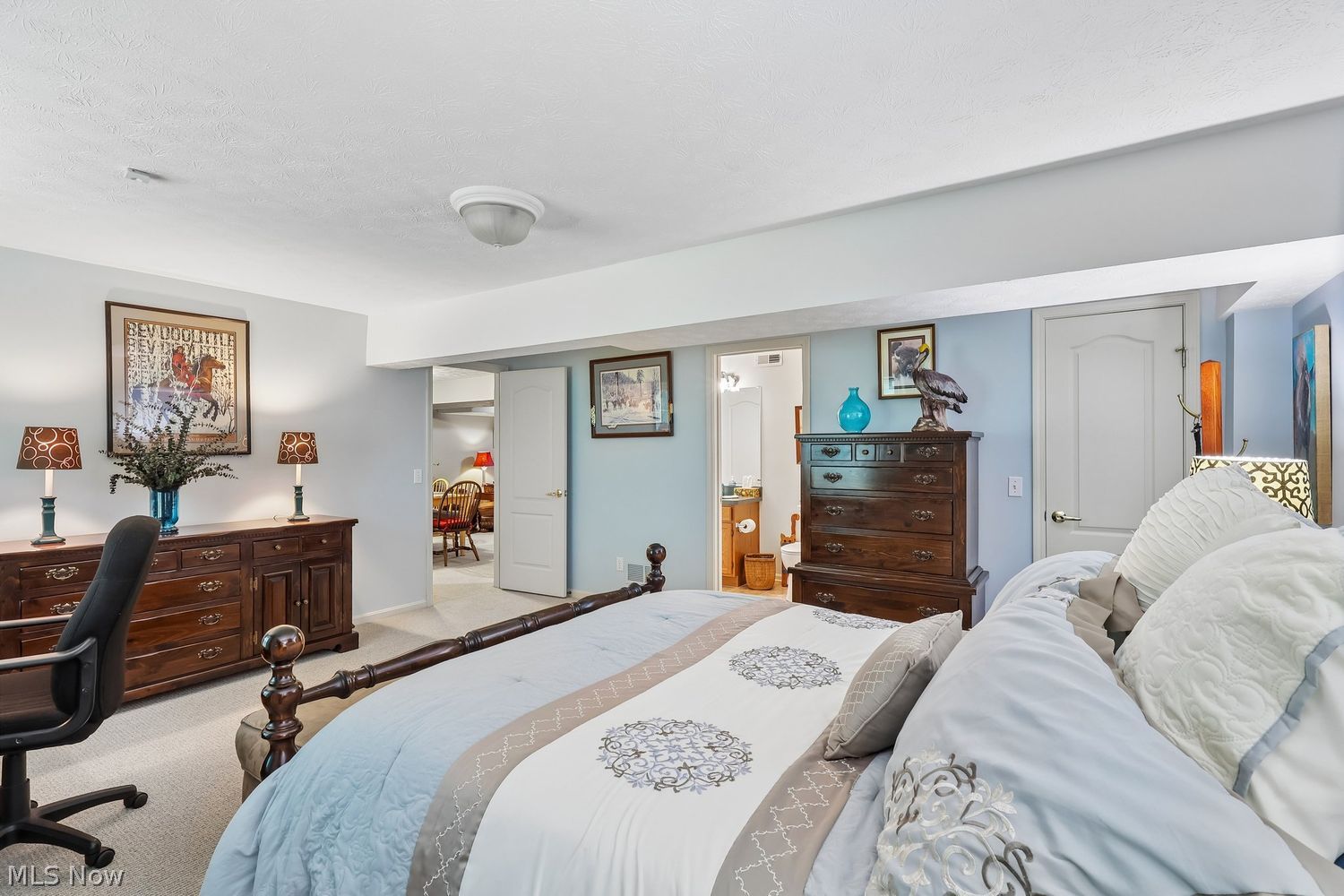 106 Kensington Court Aurora OH 44202