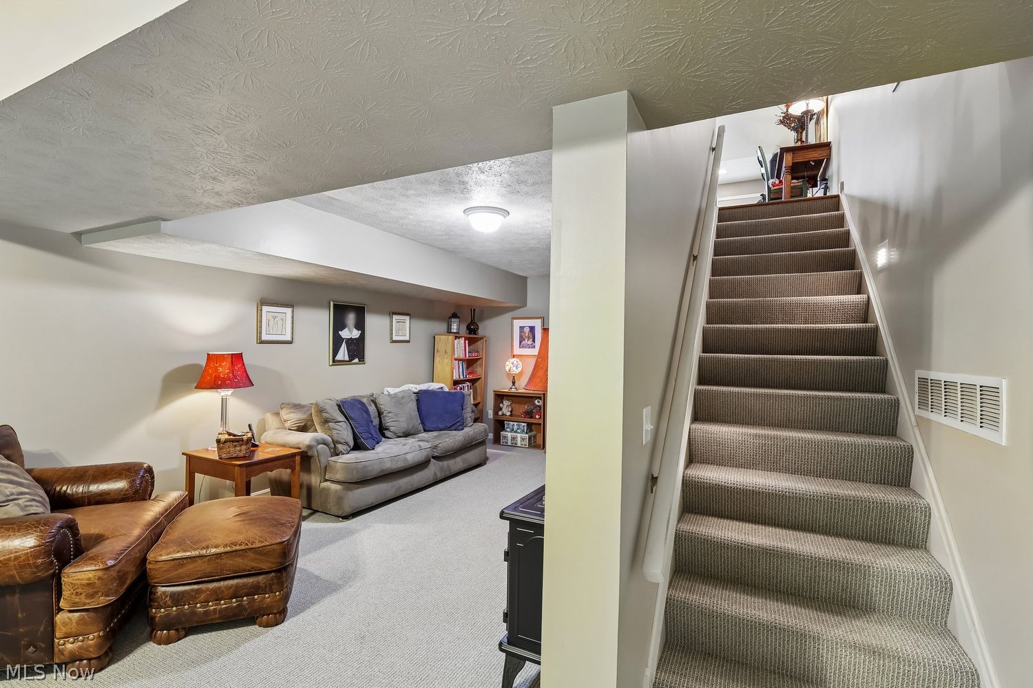 106 Kensington Court Aurora OH 44202