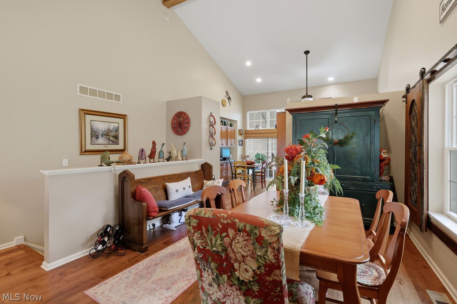 106 Kensington Court Aurora OH 44202