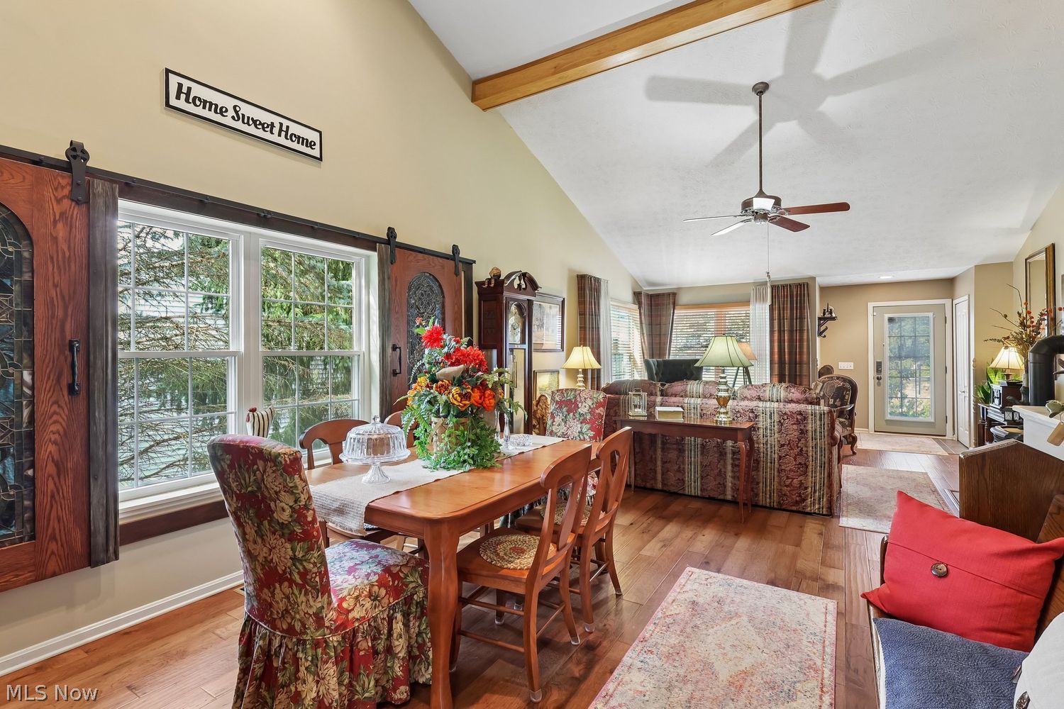 106 Kensington Court Aurora OH 44202
