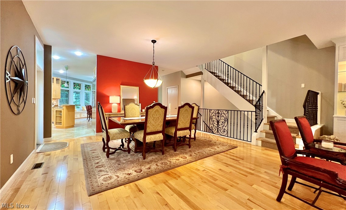 12666 Mayfield Road Cleveland Heights OH 44106