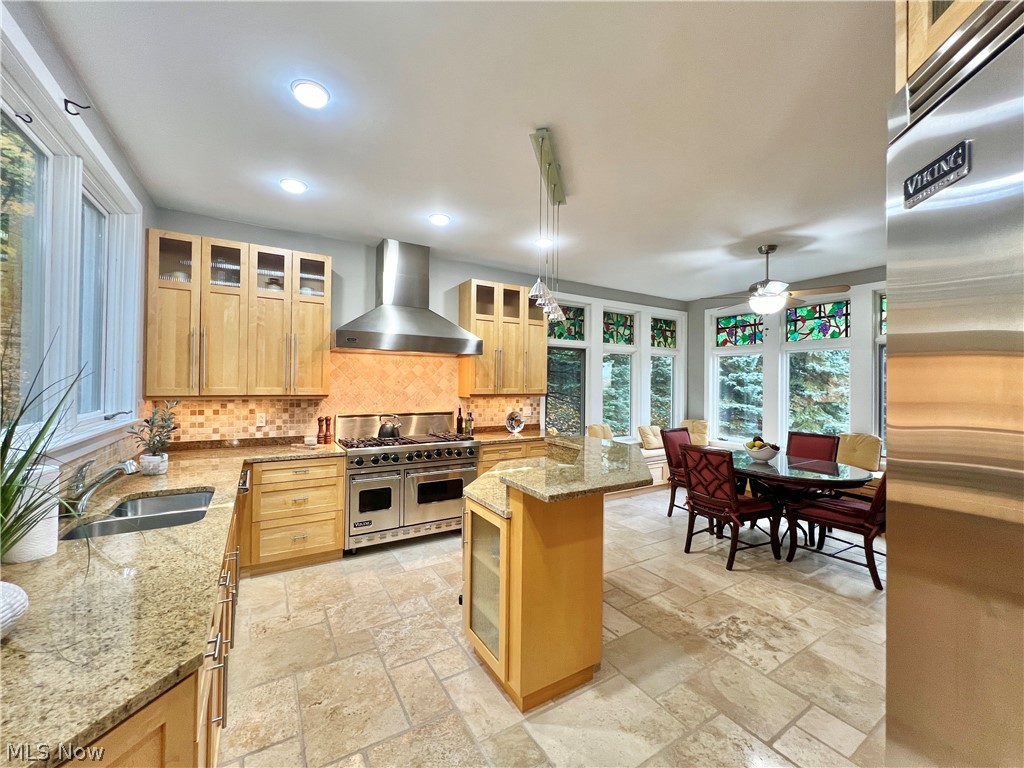 12666 Mayfield Road Cleveland Heights OH 44106