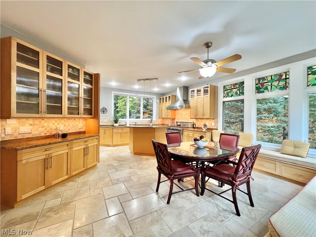 12666 Mayfield Road Cleveland Heights OH 44106
