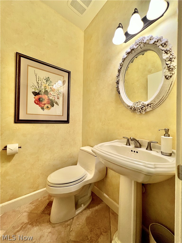 12666 Mayfield Road Cleveland Heights OH 44106